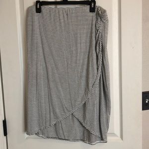 Black and white mid length skirt